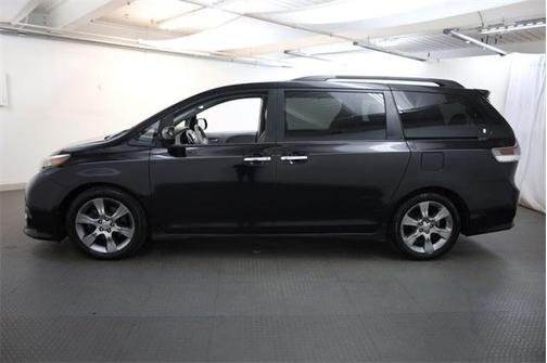 2014 Toyota Sienna SE