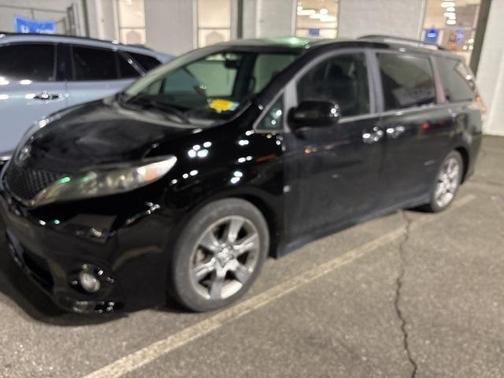 2014 Toyota Sienna SE