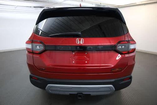 Radiant Red Metallic II 2025 Honda Pilot TrailSport