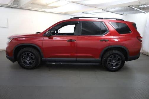 Radiant Red Metallic II 2025 Honda Pilot TrailSport