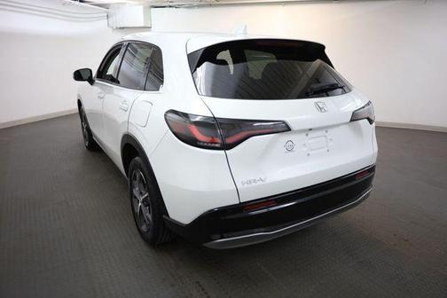 Platinum White Pearl 2023 Honda HR-V EX-L