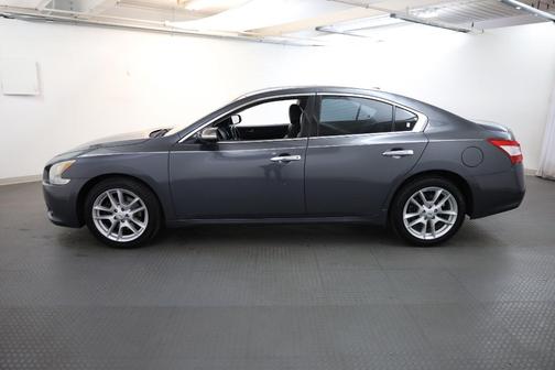 2011 Nissan Maxima SV