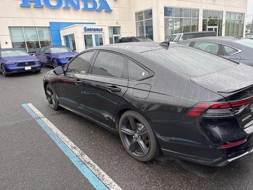 2023 Honda Accord Hybrid Sport-L