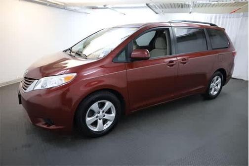 2015 Toyota Sienna LE