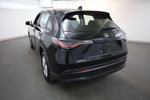 Crystal Black Pearl 2023 Honda HR-V LX