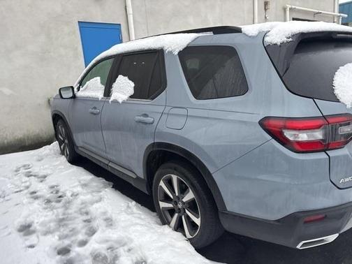 2024 Honda Pilot Touring