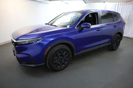 B 575P / STILL NI 2024 Honda CR-V LX