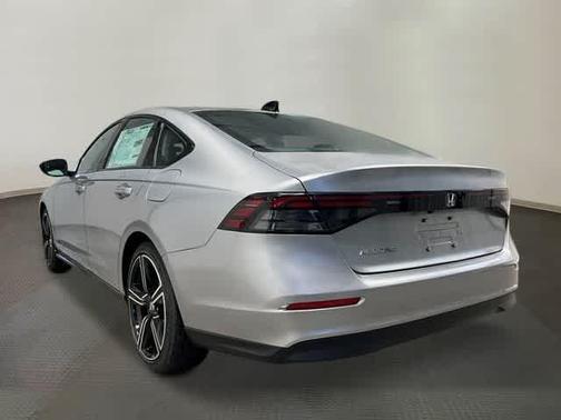 Solar Silver Metallic 2026 Honda Accord SE