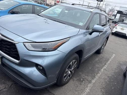 2023 Toyota Highlander L