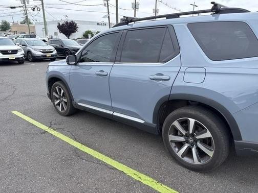 2023 Honda Pilot Touring