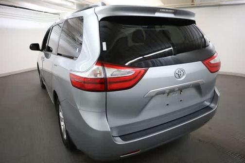 2017 Toyota Sienna L