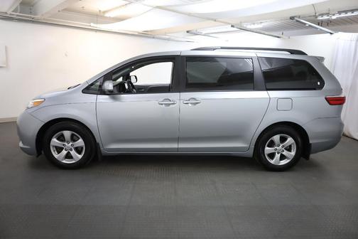 2017 Toyota Sienna L