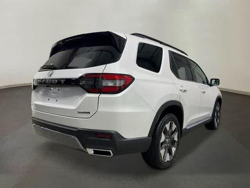 Platinum White Pearl 2026 Honda Pilot Touring