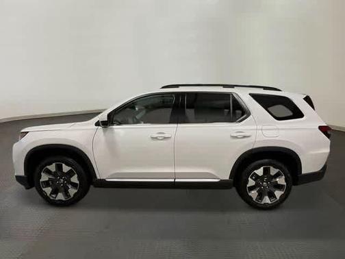Platinum White Pearl 2026 Honda Pilot Touring