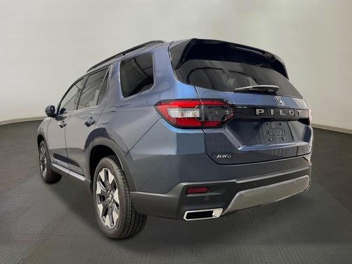 Smoke Blue 2026 Honda Pilot Elite