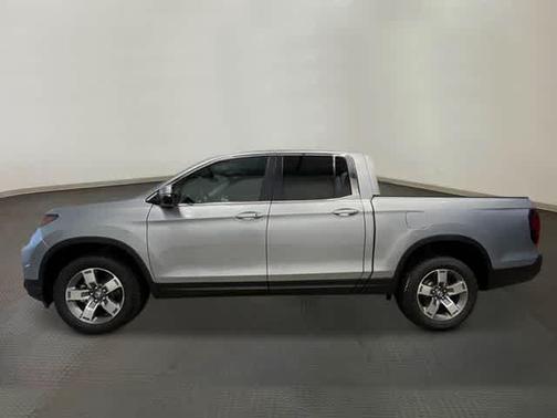 Solar Silver Metallic 2026 Honda Ridgeline RTL