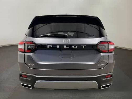 Modern Steel Metallic 2026 Honda Pilot Elite