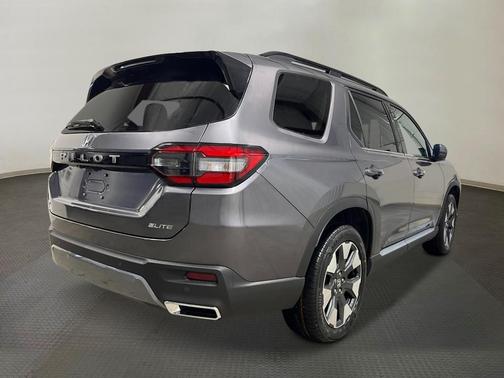 Modern Steel Metallic 2026 Honda Pilot Elite