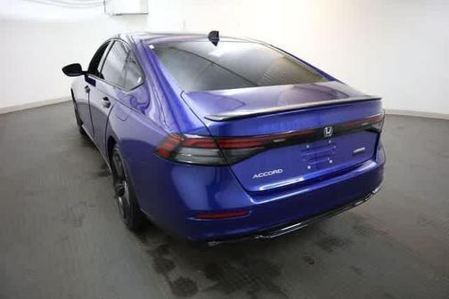 Still Night Pearl 2023 Honda Accord Hybrid Sport-L