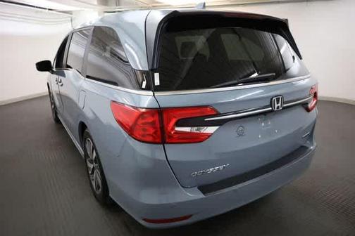 Sonic Gray Pearl 2023 Honda Odyssey Touring