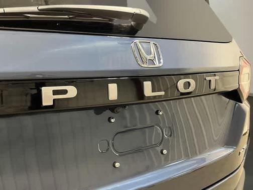 Smoke Blue 2026 Honda Pilot Elite