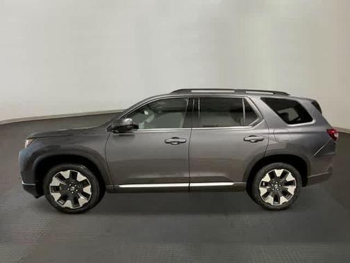 Modern Steel Metallic 2026 Honda Pilot Elite