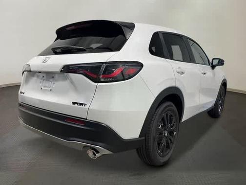 Platinum White Pearl 2027 Honda HR-V Sport