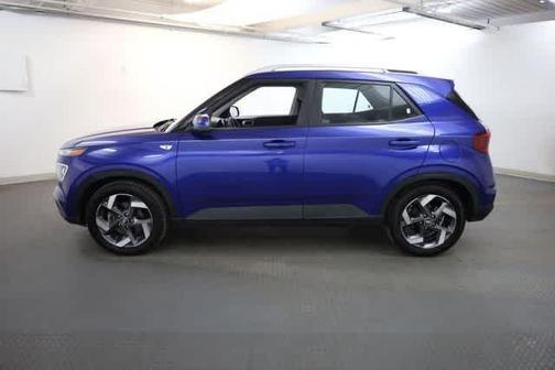 2022 Hyundai VENUE SEL