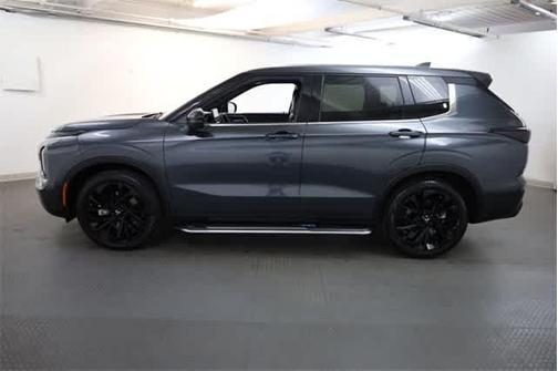 2024 Mitsubishi Outlander SE Black Edition