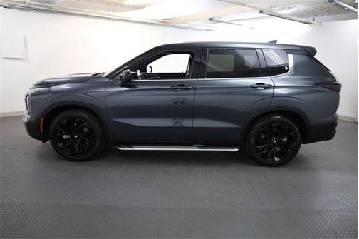 2024 Mitsubishi Outlander SE Black Edition