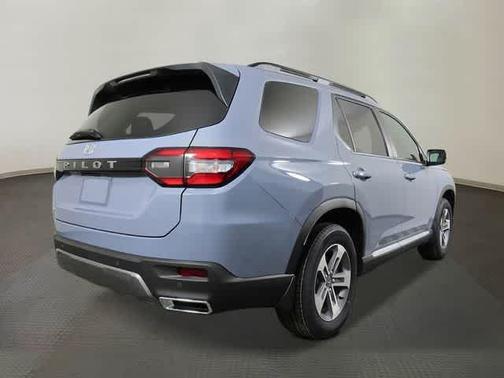 Sonic Gray Pearl 2026 Honda Pilot EX-L