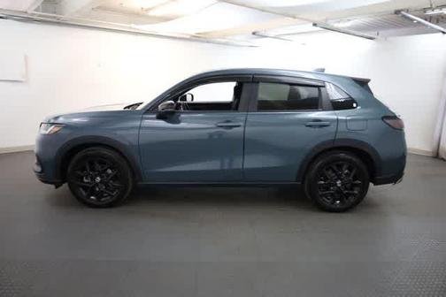 Pearl 2025 Honda HR-V Sport