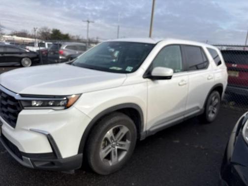 2023 Honda Pilot EX-L 8-Passenger