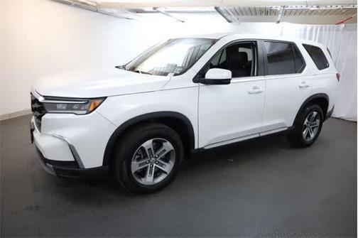 2023 Honda Pilot EX-L 8-Passenger