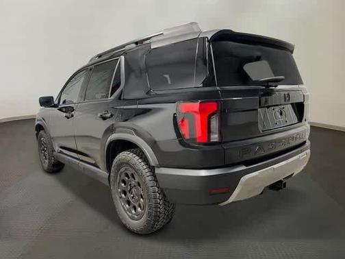 Crystal Black Pearl 2026 Honda Passport TrailSport Elite Blackout
