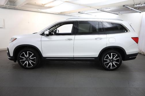 2022 Honda Pilot Touring 7-Passenger