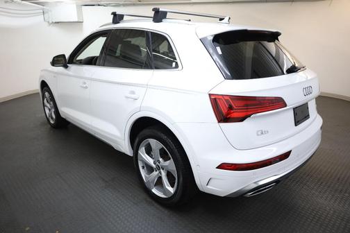 2022 Audi Q5 45 S line Prestige