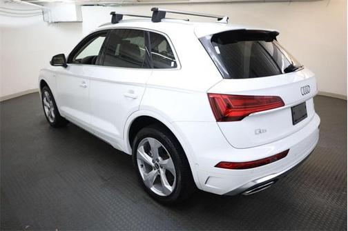 2022 Audi Q5 45 S line Prestige