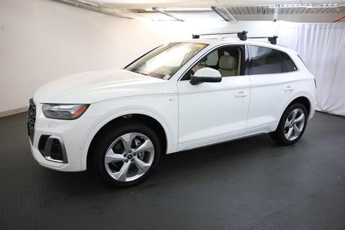 2022 Audi Q5 45 S line Prestige