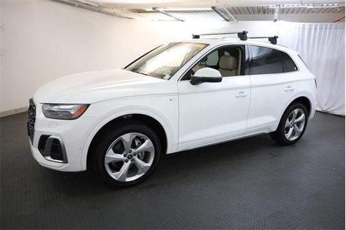 2022 Audi Q5 45 S line Prestige