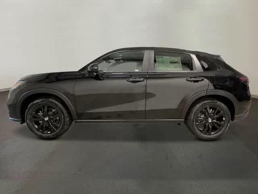 Crystal Black Pearl 2027 Honda HR-V Sport