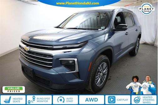 2024 Chevrolet Traverse LT