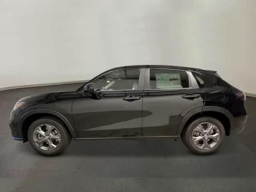 Crystal Black Pearl 2027 Honda HR-V LX