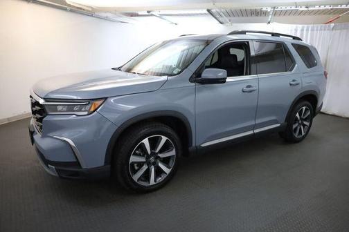 Sonic Blue 2024 Honda Pilot Touring