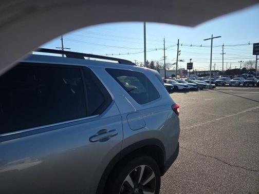 2024 Honda Pilot Touring