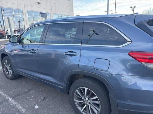 2018 Toyota Highlander 