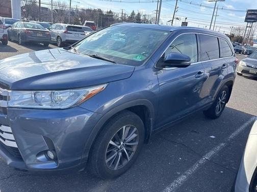 2018 Toyota Highlander 