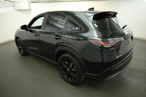 Crystal 2025 Honda HR-V Sport