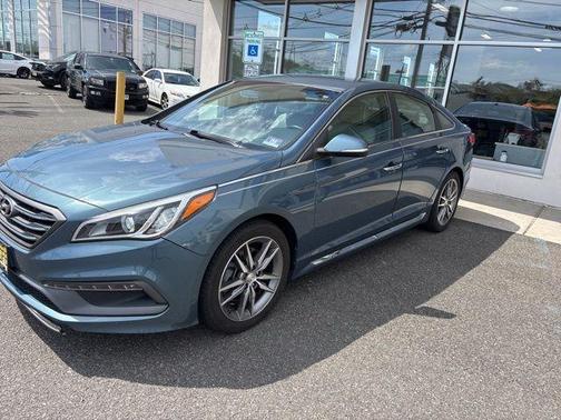 Nouveau Blue 2015 Hyundai SONATA Sport 2.0T
