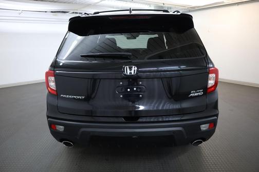 Crystal Black Pearl 2021 Honda Passport Elite